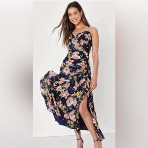 NWT Lulu's Navy Floral Party Vacation Maxi Dress Large